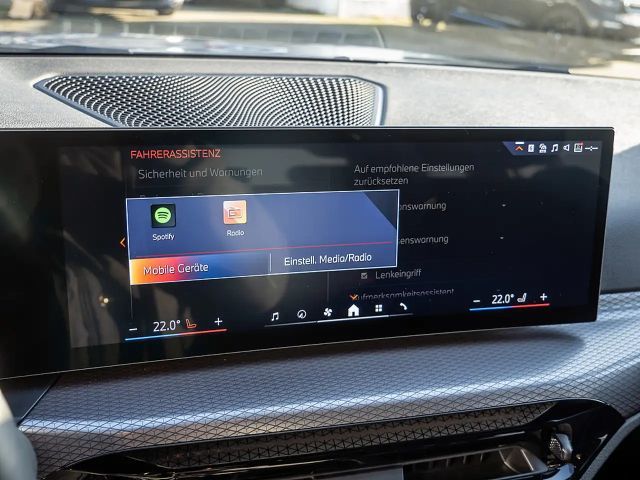 BMW 330 330i M-Sport Touring xDrive