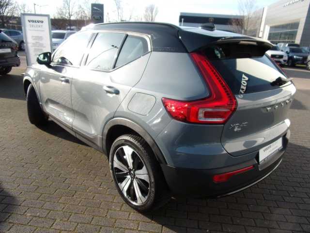Volvo XC40 Core Recharge