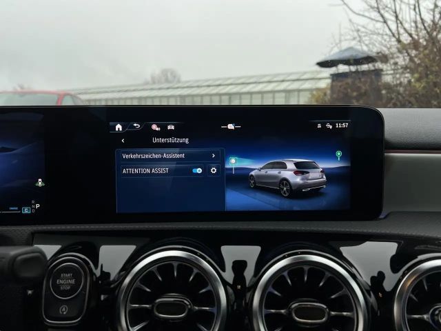 Mercedes-Benz A 180 Hatchback Progressive