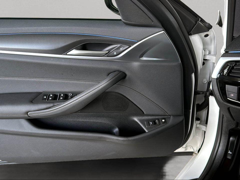 BMW 530 530e Touring xDrive