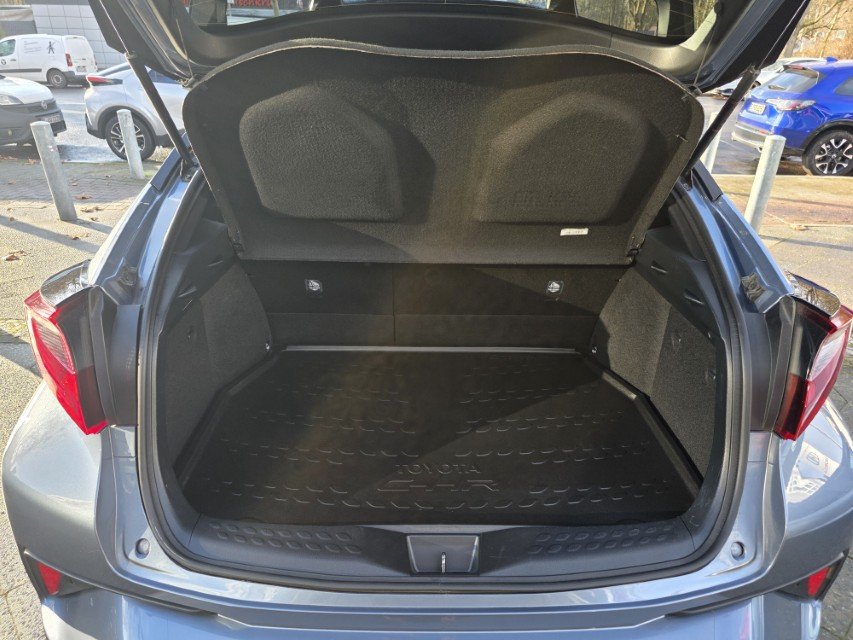 Toyota C-HR 5-deurs Plus