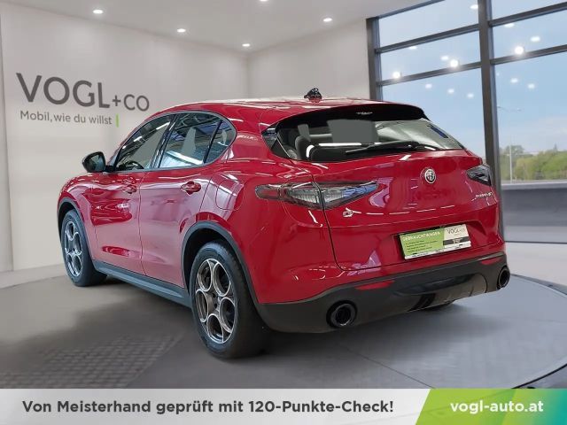 Alfa Romeo Stelvio AT8 Q4