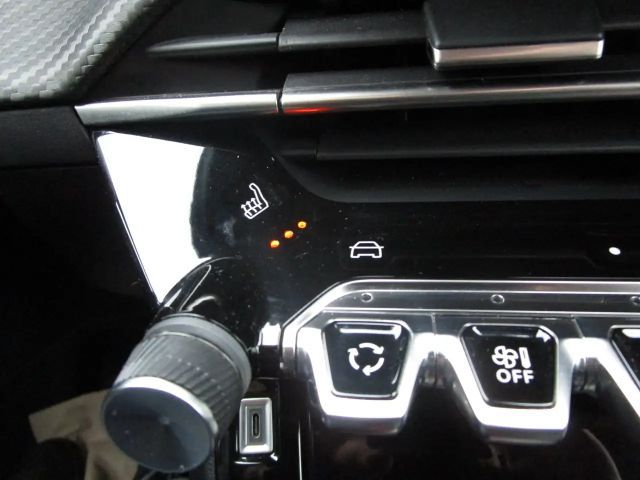 Peugeot 2008 Allure Pack EAT8 PureTech