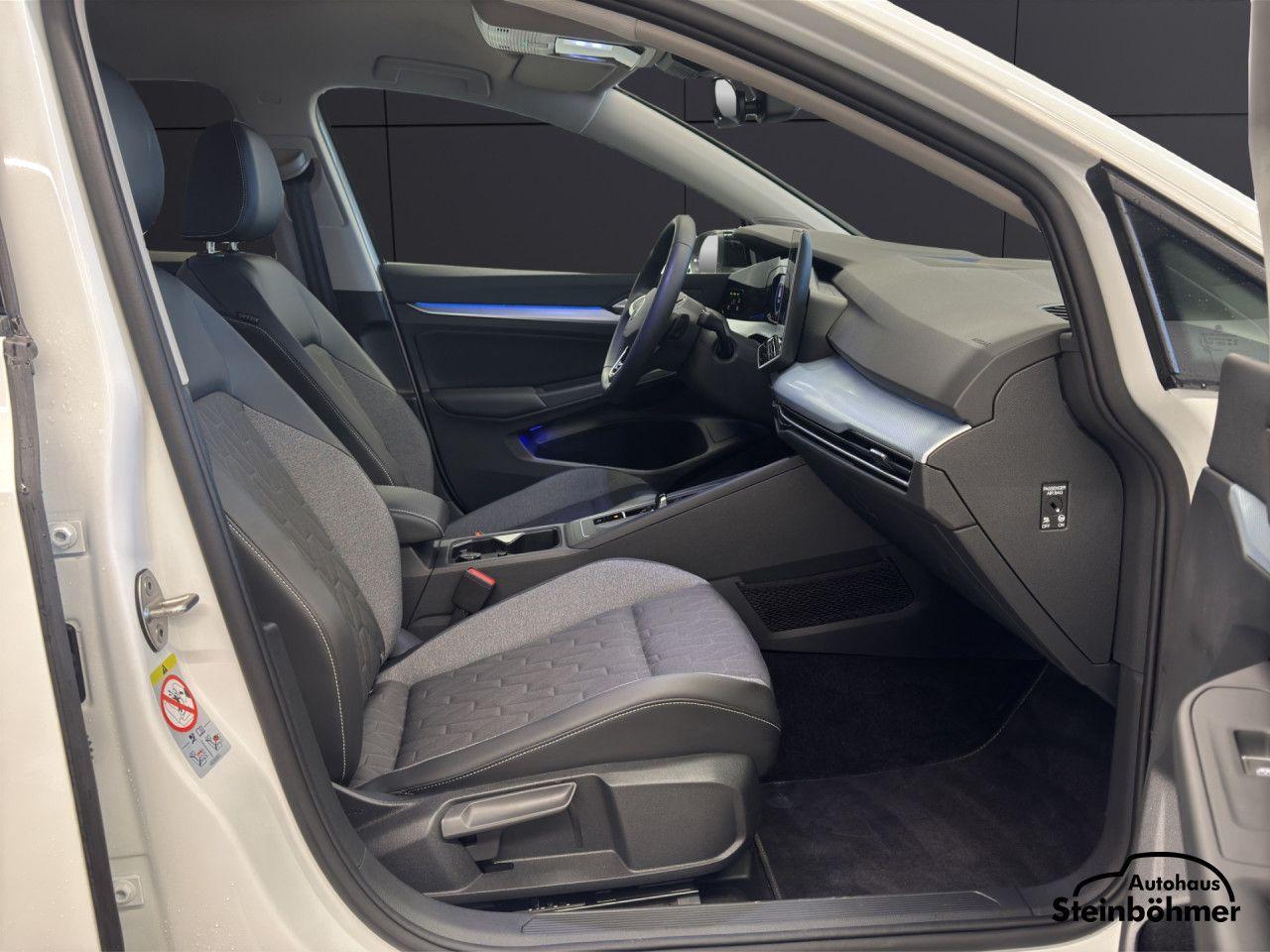 Volkswagen Golf 1.5 eTSI DSG Variant