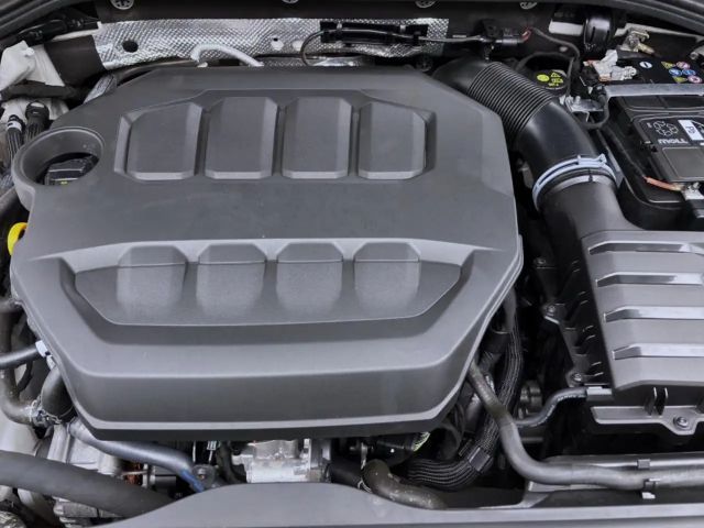 Volkswagen Golf IQ.Drive