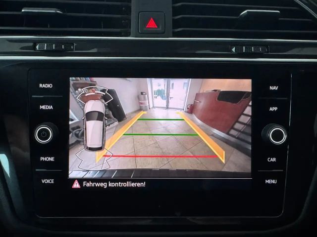 Volkswagen Tiguan R-Line Style