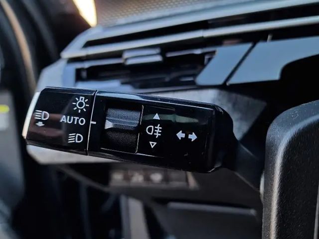 Peugeot E-3008 Dual-Elektromotor "Launch Edition" 325 AWD "Jän...