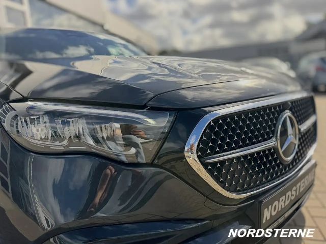 Mercedes-Benz E 200 AMG Line