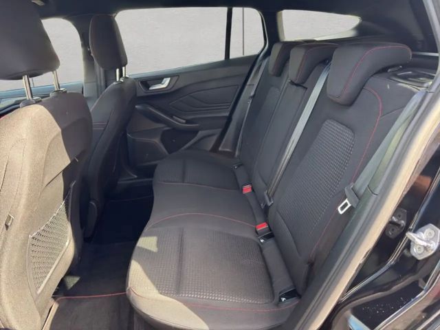 Ford Focus EcoBoost ST Line Wagon