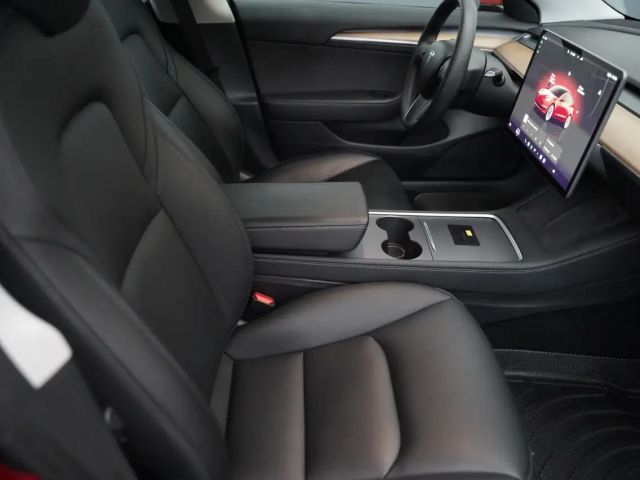 Tesla Model 3 AWD Long Range