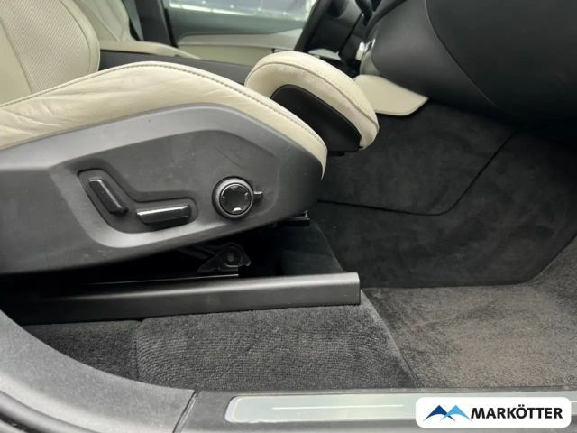 Volvo XC90 AWD R-Design Recharge T8