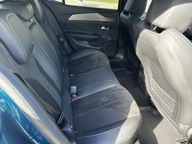 Peugeot 408 130 EAT8 GT-Line PureTech