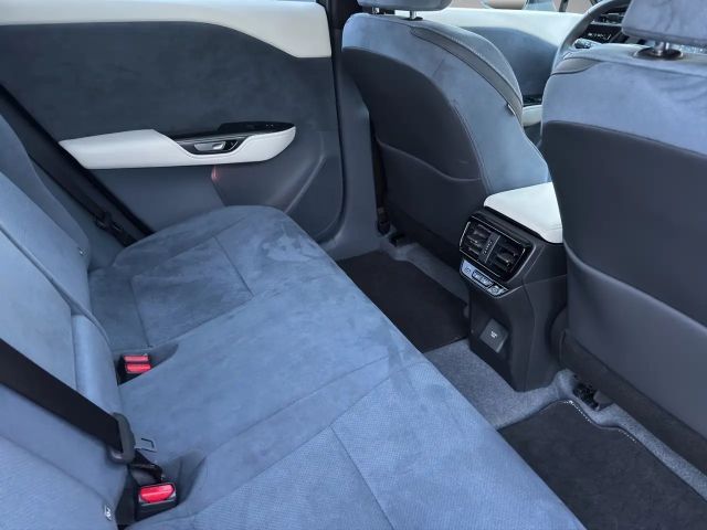 Lexus RZ Luxury Line