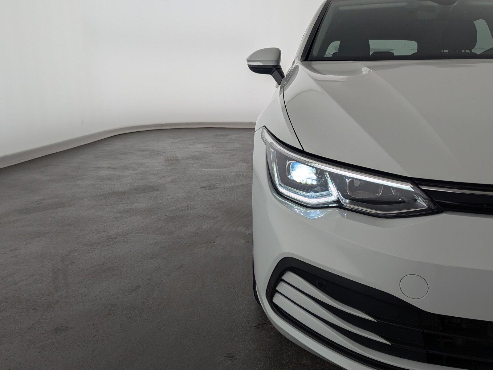 Volkswagen Golf 1.5 TSI Golf VIII Life