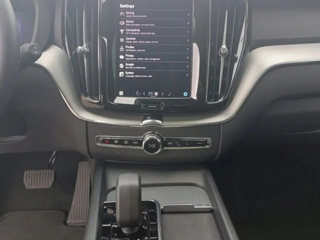 Volvo XC60 AWD Dark Plus T6