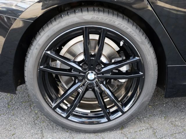 BMW 330 330d M-Sport Sedan xDrive