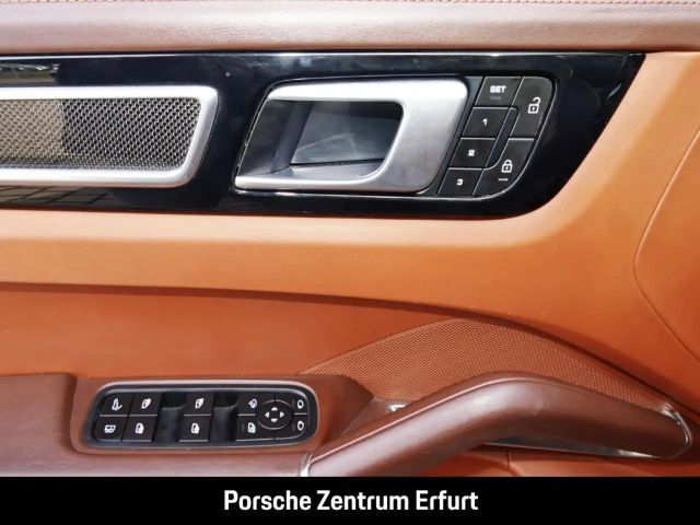 Porsche Cayenne E-Hybrid S Turbo