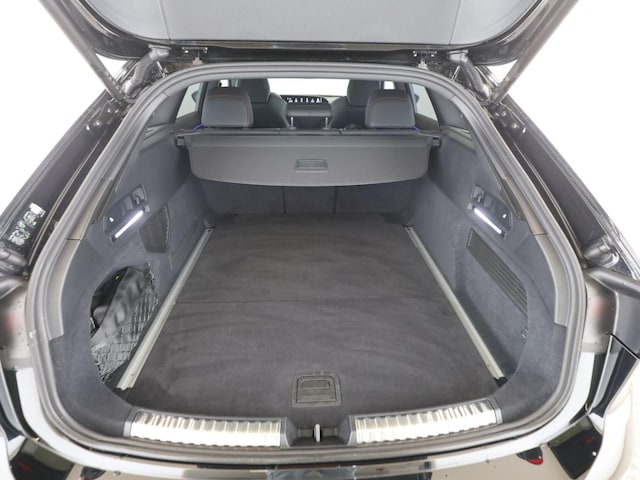 Audi A6 Avant Quattro S-Tronic