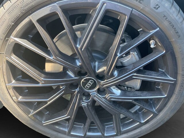 Audi A6 Avant Quattro S-Tronic