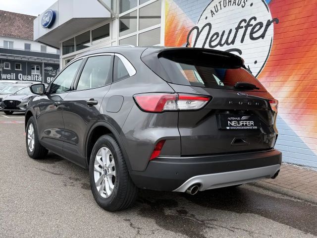 Ford Kuga AWD Hybrid Titanium