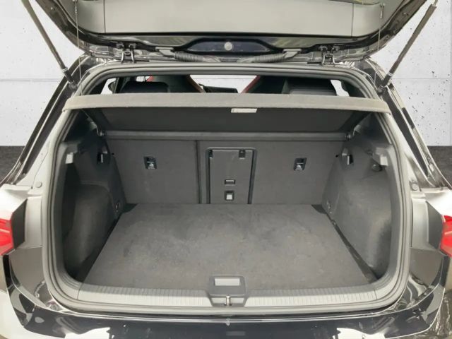 Volkswagen Golf 2.0 TSI Golf VIII