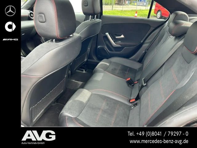 Mercedes-Benz A 200 AMG Line