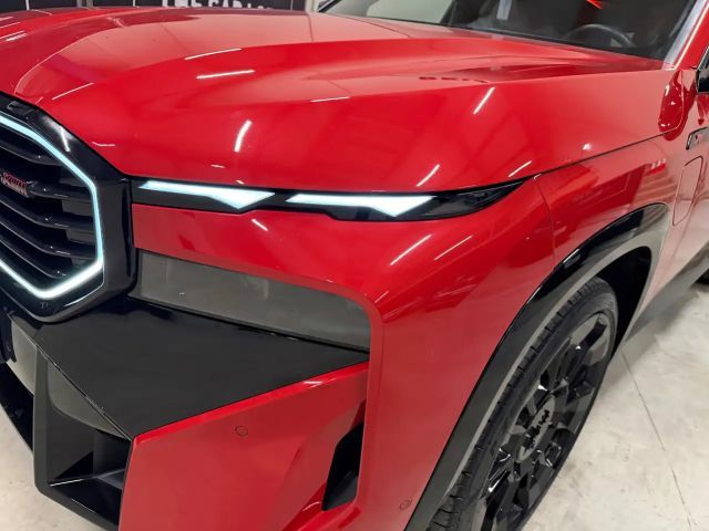 BMW XM Label Red XM