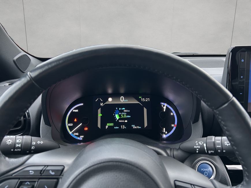 Toyota Yaris Cross 5-deurs Team D