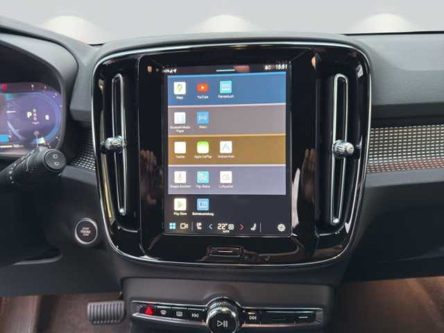 Volvo XC40 Dark Plus