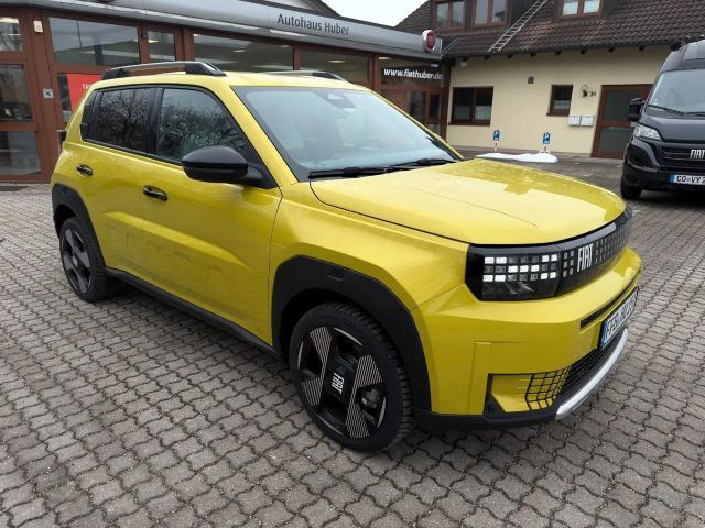 Fiat Grande Panda E La Prima