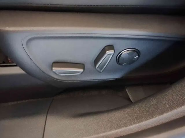 Ford Kuga Hybrid ST Line X