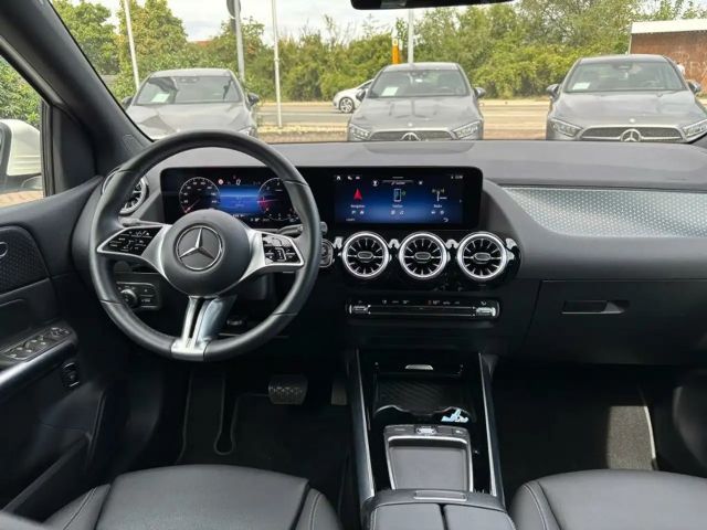 Mercedes-Benz B 200 B 200 d