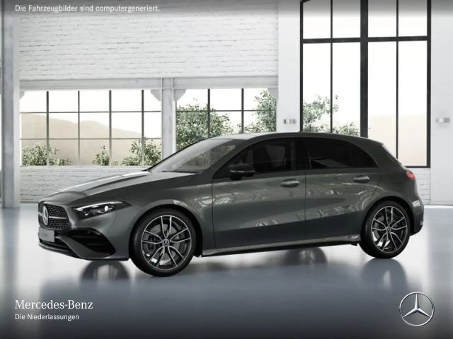 Mercedes-Benz A 220 4MATIC AMG Line