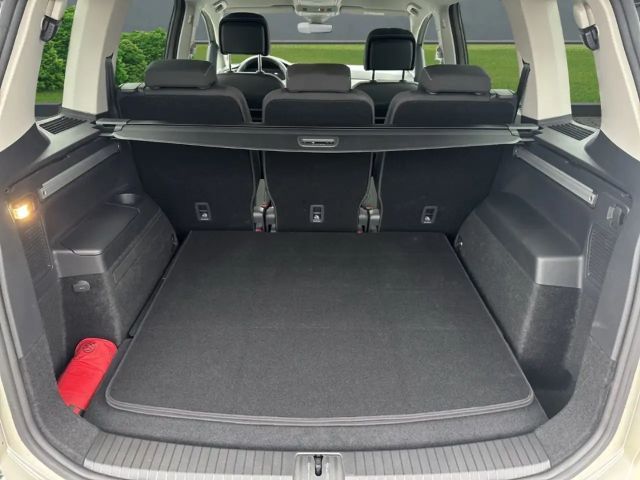 Volkswagen Touran 1.5 TSI DSG Move