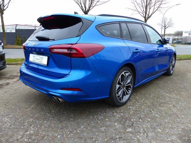 Ford Focus ST Line Wagon