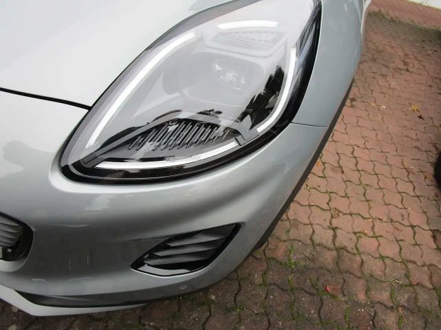 Ford Puma EcoBoost Titanium