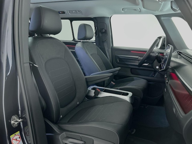 Volkswagen ID.Buzz lang 7-Sitzer AHK Pano LED