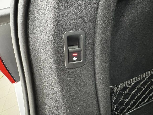 Audi A4 40 TFSI Avant Quattro S-Tronic