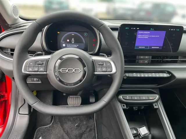 Fiat 600e Hybrid Special mit PDC*Navi*Klima