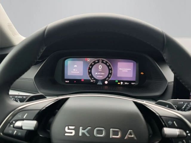 Skoda Octavia Essence TSI mHEV DSG