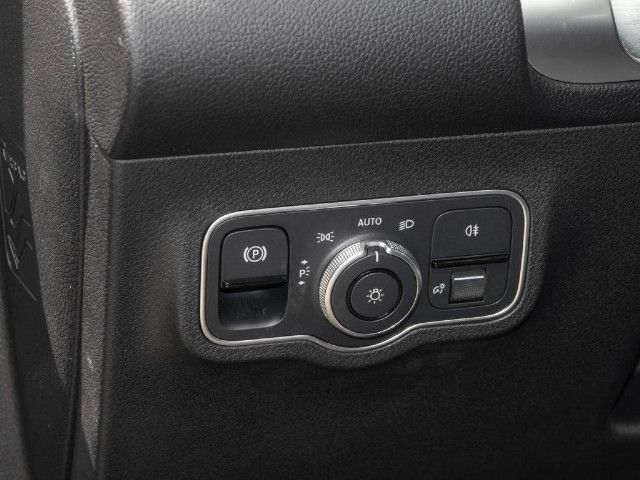 Mercedes-Benz GLB 200 GLB 200 d