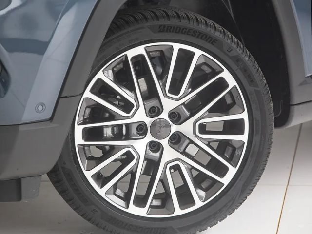 Jeep Compass Hybrid Summit