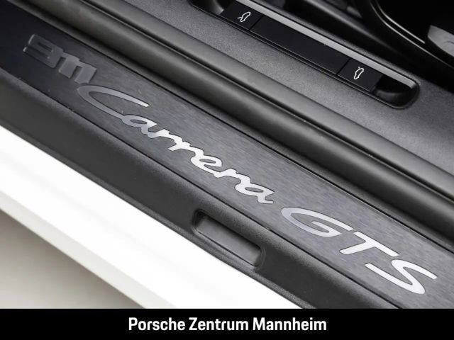 Porsche 992 Carrera Coupé GTS