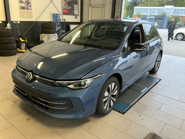Volkswagen Golf 1.5 TSI Golf VIII