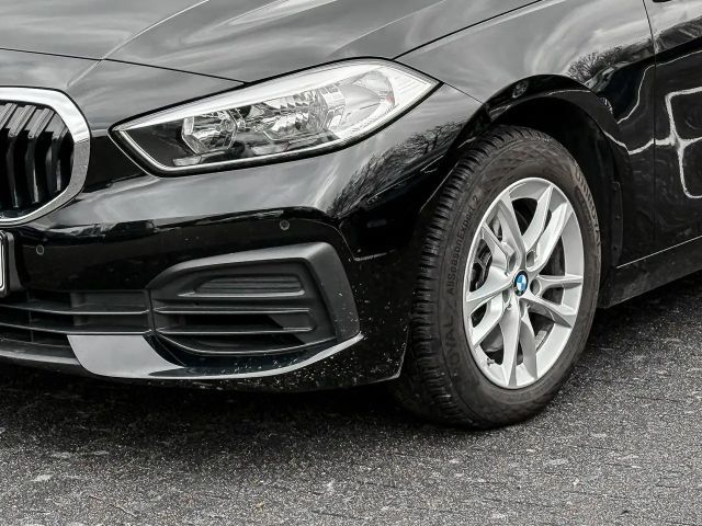 BMW 116 116i Advantage pakket Sedan