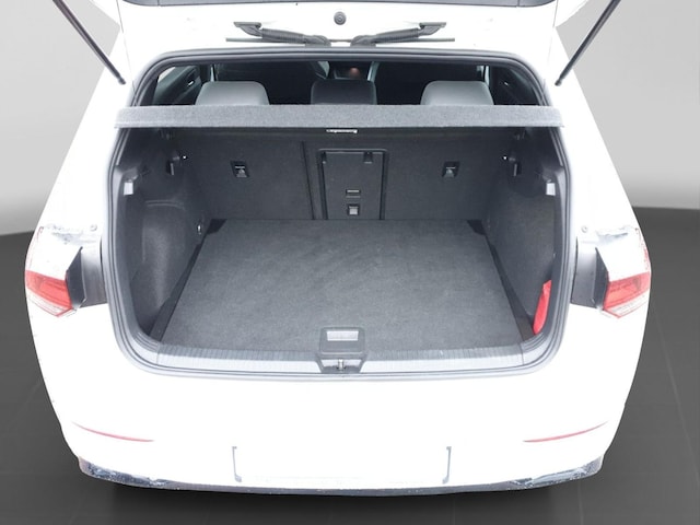 Volkswagen Golf 1.5 eTSI DSG R-Line Style