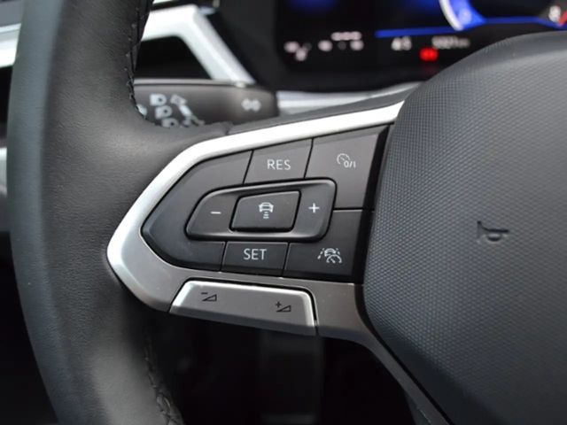 Volkswagen Touran 1.5 TSI IQ.Drive Move