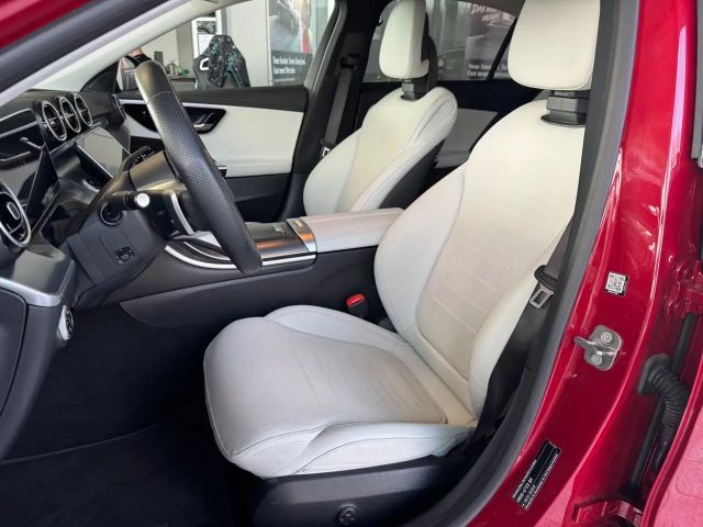 Mercedes-Benz C 200 4MATIC AMG Line Sedan