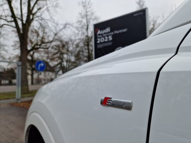 Audi Q3 35 TFSI S-Line S-Tronic