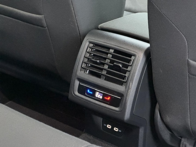 Volkswagen Golf 1.4 TSI Style eHybrid